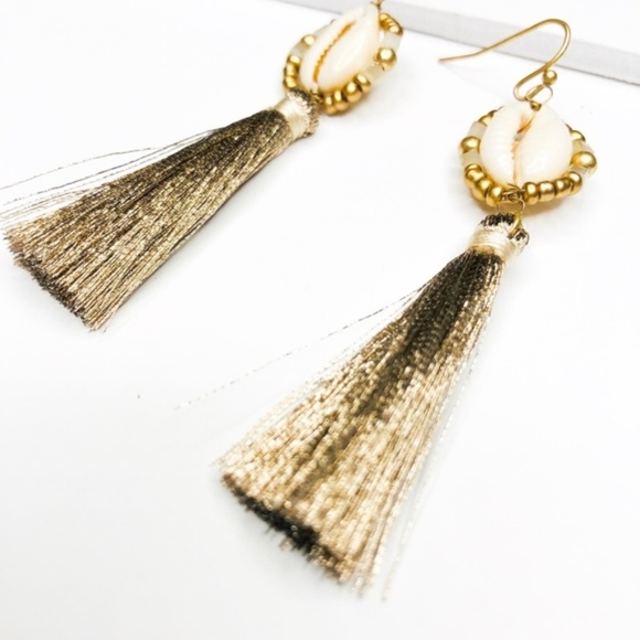 Isabela real Seashell Tassel Beaded Dangle Earring - Picture 4 of 4